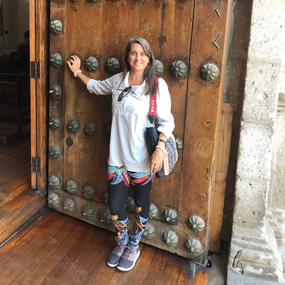 Meet your Posher, Veronica DeFalco